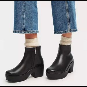 Fitflop Leather Platform Ankle Boot size 7